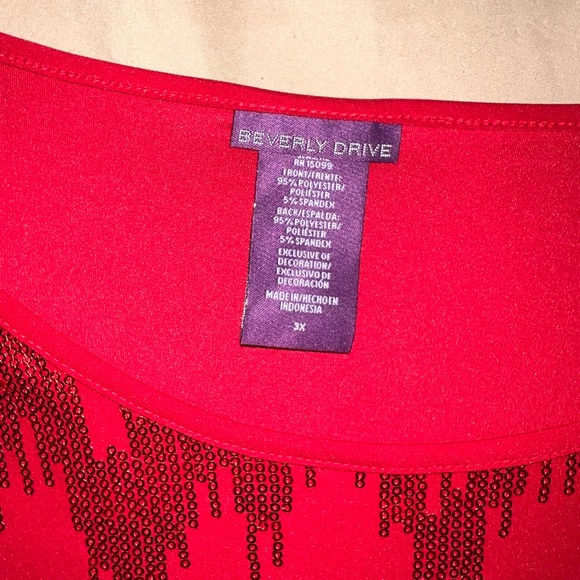 Sequin Holiday party blouse. 5% spandex. - Picture 3 of 4